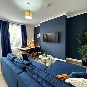 Apartment Modern 5-bed Near Centre, Leeds (West Yorkshire)