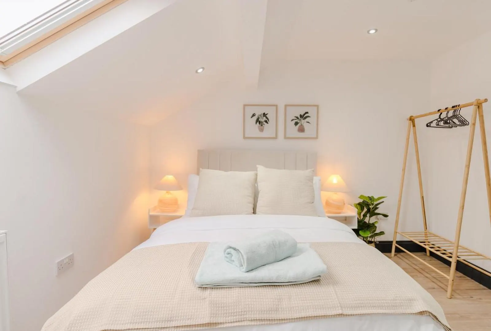 Stunning Skyview 2Br Flat , Fast Wifi - Home Away From Home Leeds